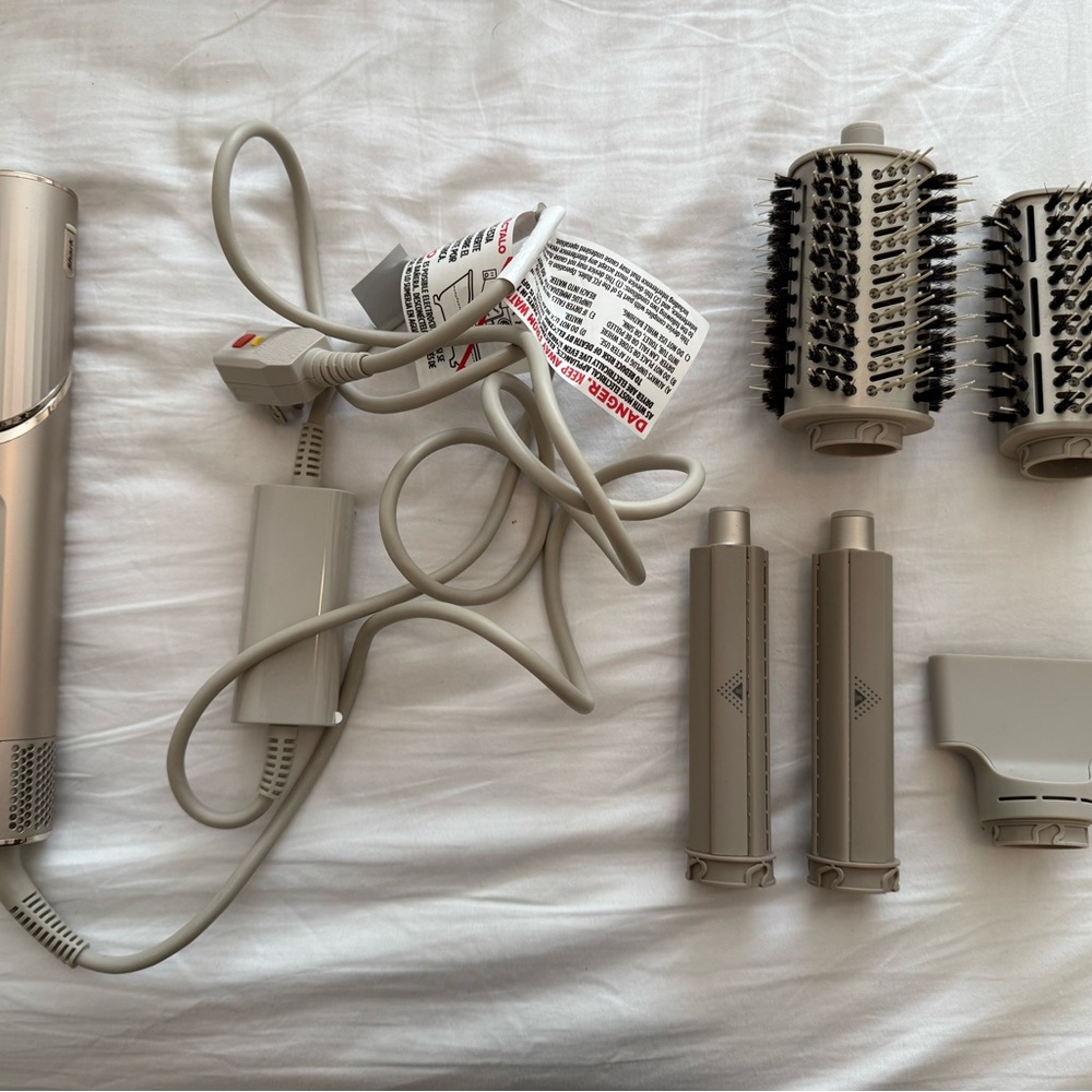 Shark FlexStyle Hair Tool with Attachments